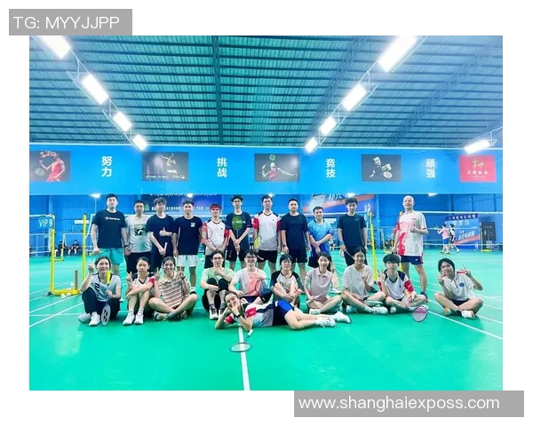 重庆羽毛球队与上海羽毛球队赛后复盘分析比赛经验与战术调整探讨