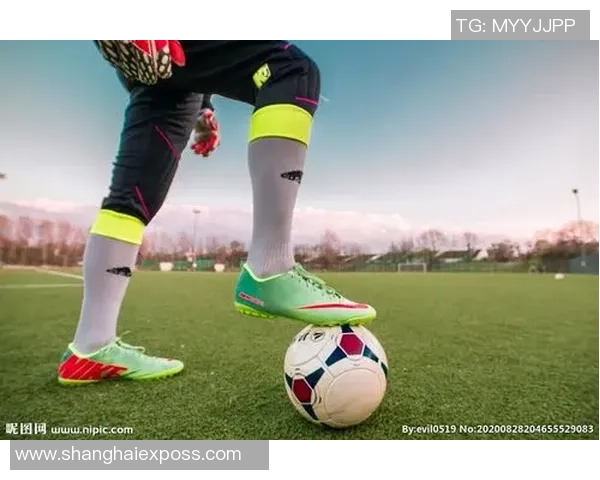 足球明星热爱游戏的背后故事与他们的休闲生活揭秘 足球明星热爱游戏的背后故事与他们的休闲生活揭秘